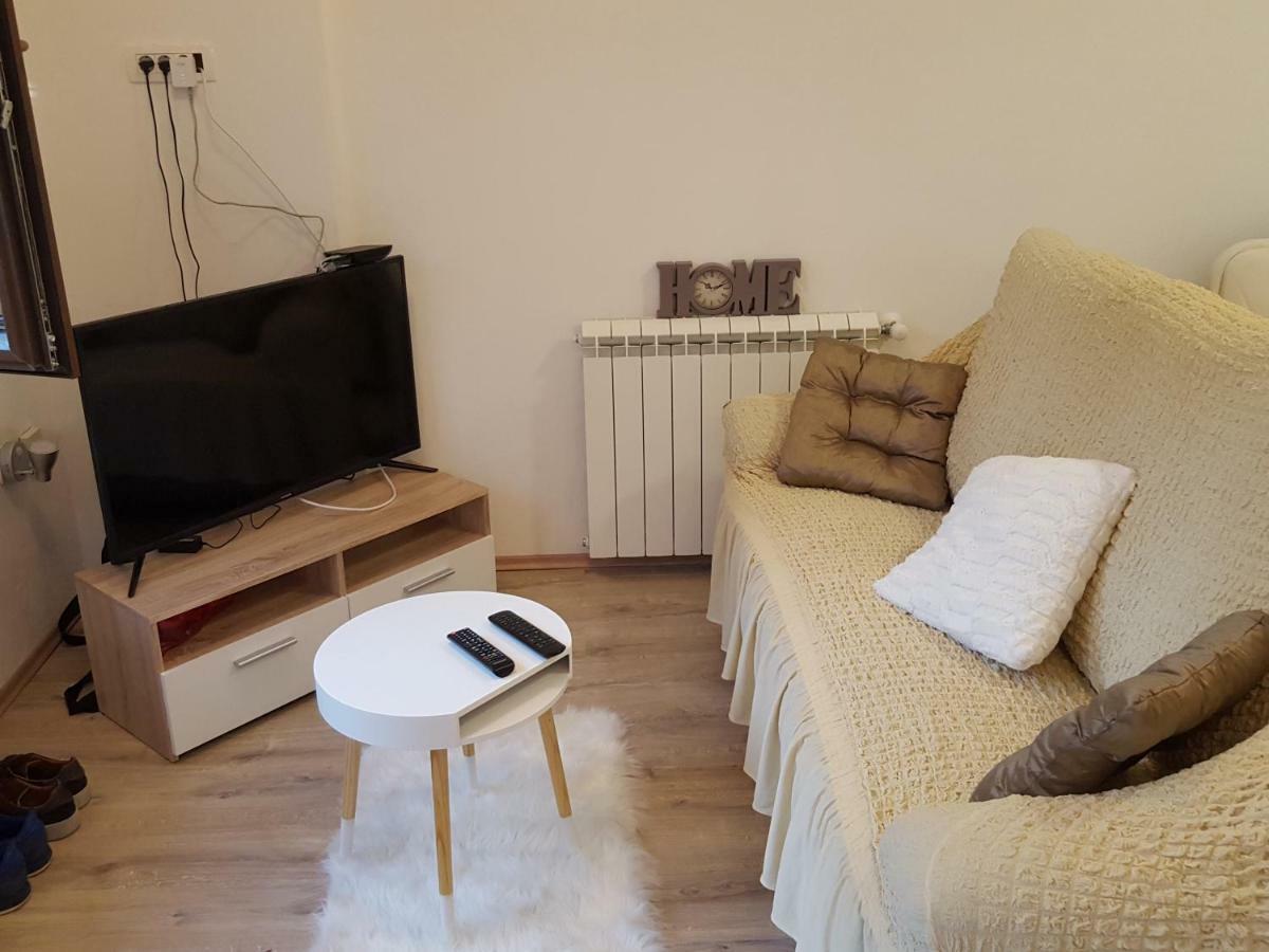 Studio Apartman D&D Banjole Exteriör bild